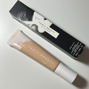 FENTY BEAUTY Pro Filt’r foundation #200